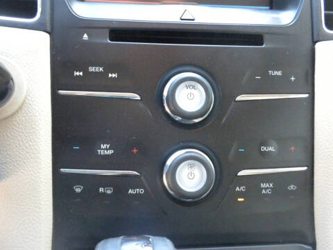 2014 Ford Taurus SEL