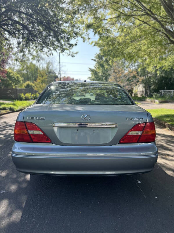 2001 Lexus LS 430