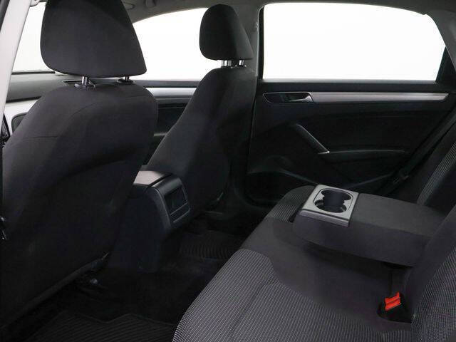 2017 Volkswagen Passat 1.8T S