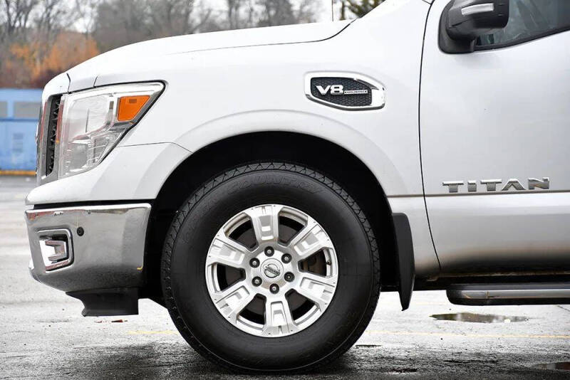 2017 Nissan Titan