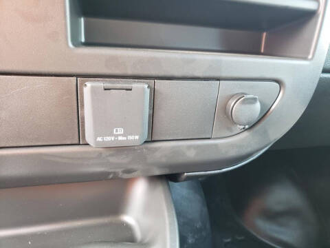 2025 Chevrolet Express 2500