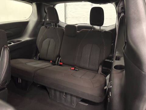 2022 Chrysler Pacifica Touring