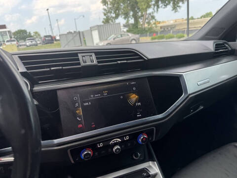 2021 Audi Q3 quattro S line Premium 45 TFSI