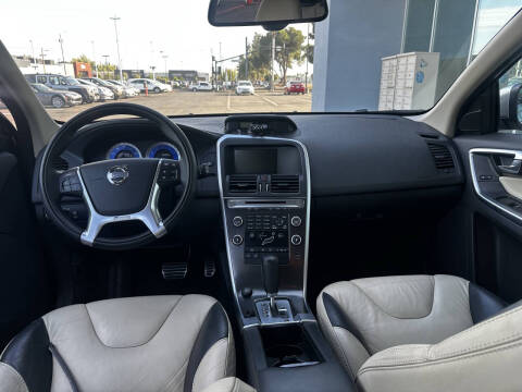 2011 Volvo XC60 3.2 R-Design