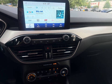 2021 Ford Escape SE