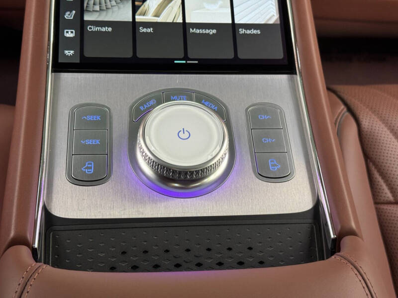 2024 Genesis G90 3.5T e-Supercharger