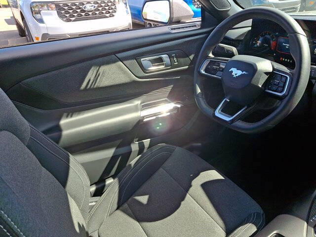2025 Ford Mustang EcoBoost