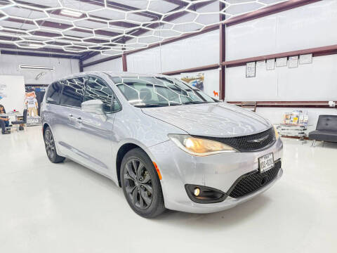 2019 Chrysler Pacifica Touring Plus