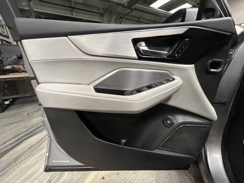 2024 Acura MDX SH-AWD w/Tech