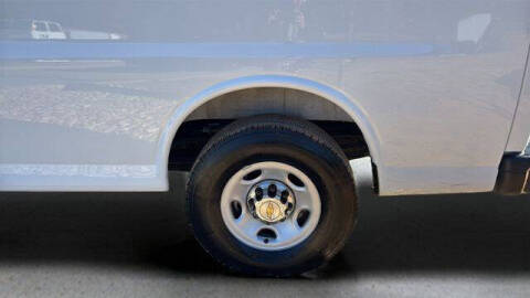 2025 Chevrolet Express LT 3500