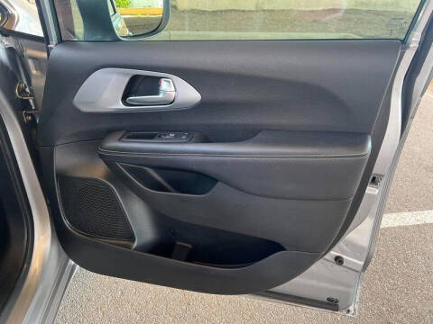 2018 Chrysler Pacifica Touring Plus
