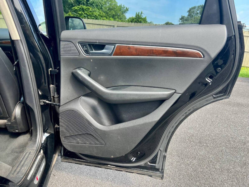 2012 Audi Q5 3.2 quattro Premium Plus