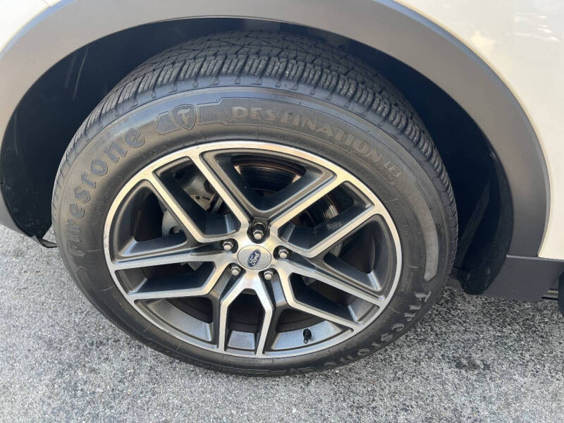 2016 Ford Explorer Sport