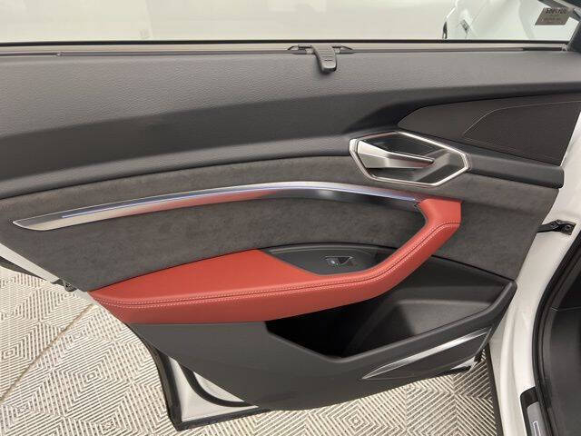 2024 Audi SQ8 e-tron quattro Prestige