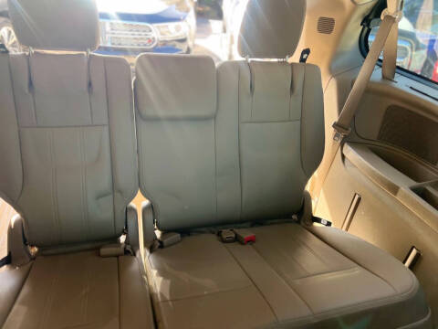 2015 Chrysler Town and Country Touring-L