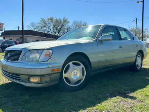 1999 Lexus LS 400 for sale at Texas Select Autos LLC in Mckinney TX