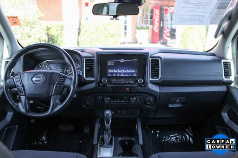 2022 Nissan Frontier SV