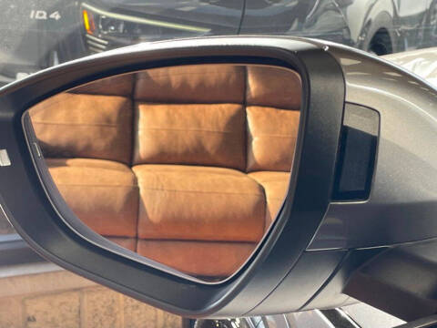 2019 Audi e-tron quattro Prestige