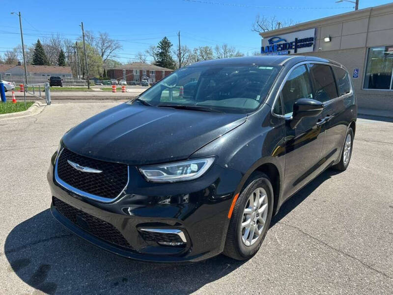 2023 Chrysler Pacifica Touring L