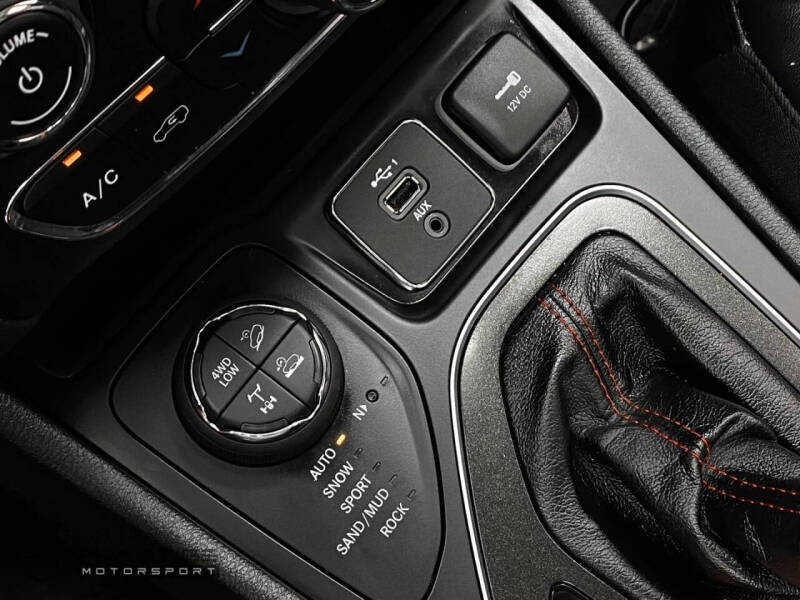 2022 Jeep Cherokee Trailhawk