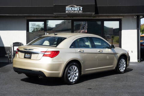 2011 Chrysler 200 Touring