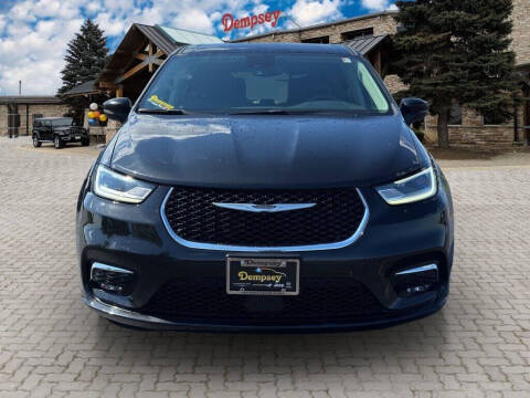 2023 Chrysler Pacifica Plug-In Hybrid Touring L