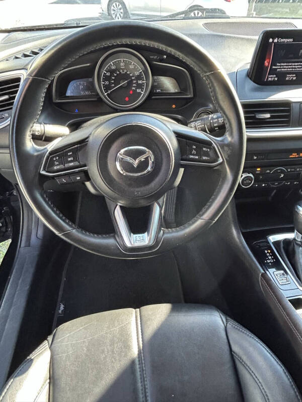 2018 Mazda MAZDA3 Touring