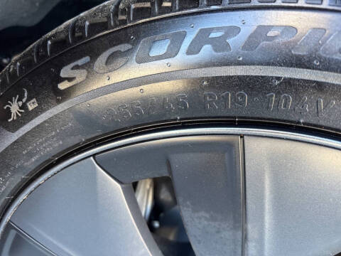 2025 Tesla Model Y Long Range