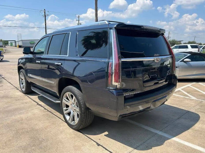 2019 Cadillac Escalade Luxury