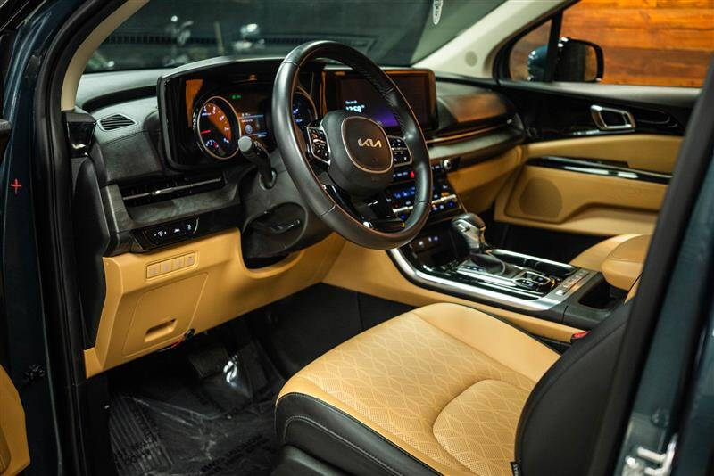 2023 Kia Carnival EX