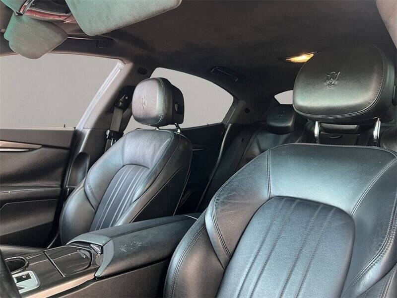 2015 Maserati Ghibli