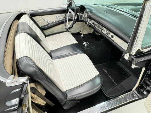 1957 Ford Thunderbird