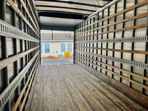 2018 Freightliner M2 106