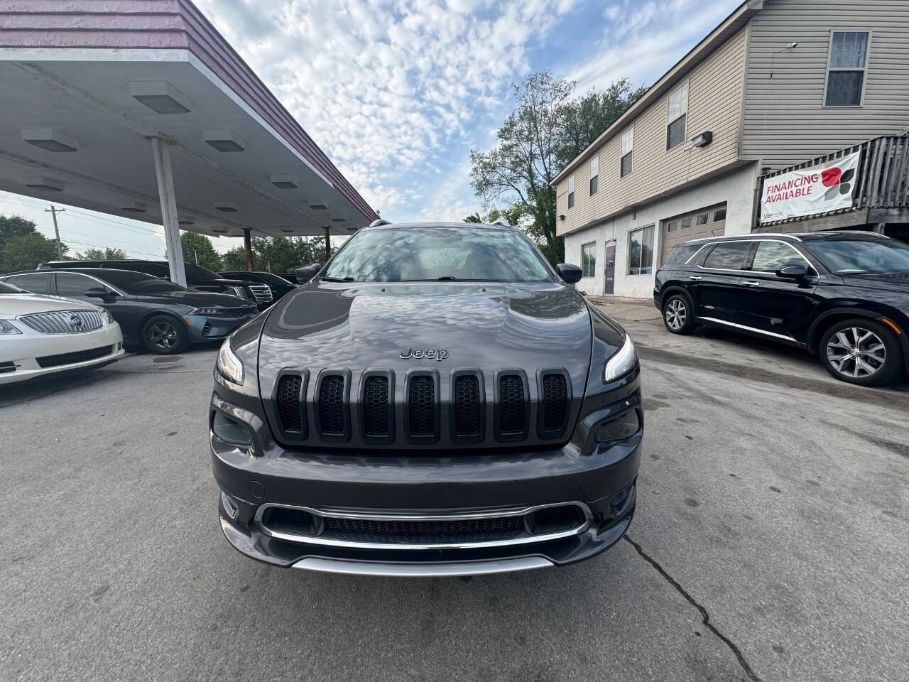 2018 Jeep Cherokee for sale at KAISER MOTOR CARS.LLC in Bowling Green, KY