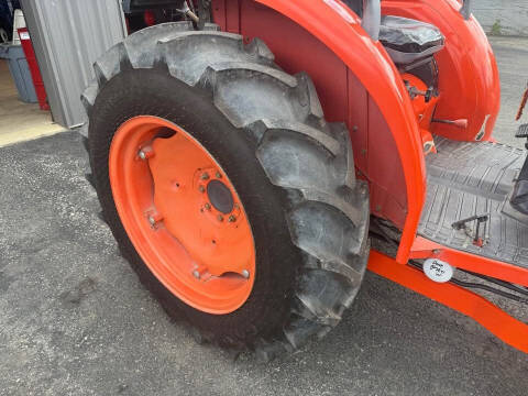 2005 Kubota L5030 Tractor W/ loader
