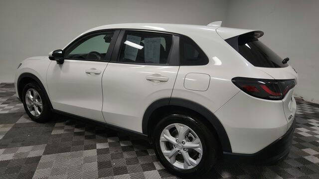 2025 Honda HR-V LX