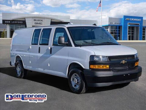 2025 Chevrolet Express 2500
