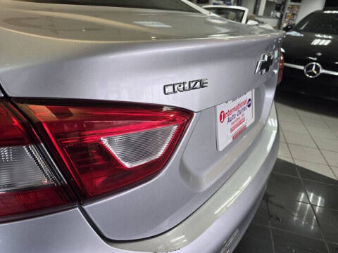 2018 Chevrolet Cruze LS Auto