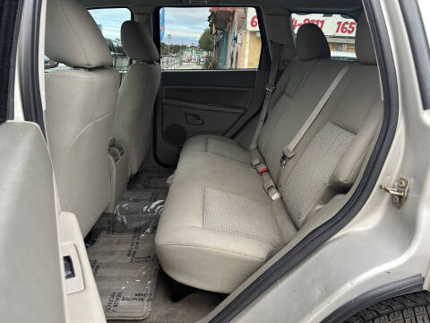 2007 Jeep Grand Cherokee Laredo