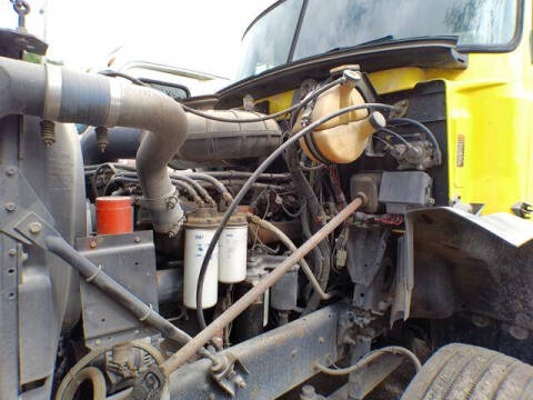 2000 Mack CH613