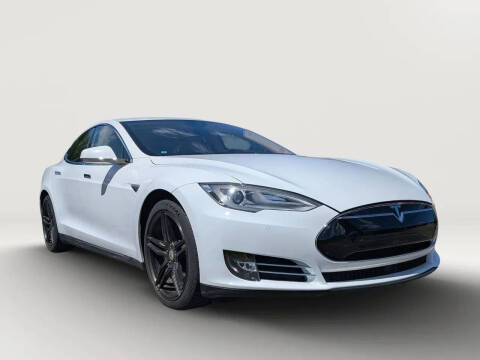 2015 Tesla Model S
