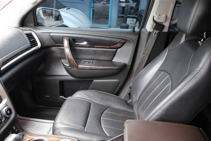 2016 GMC Acadia Denali