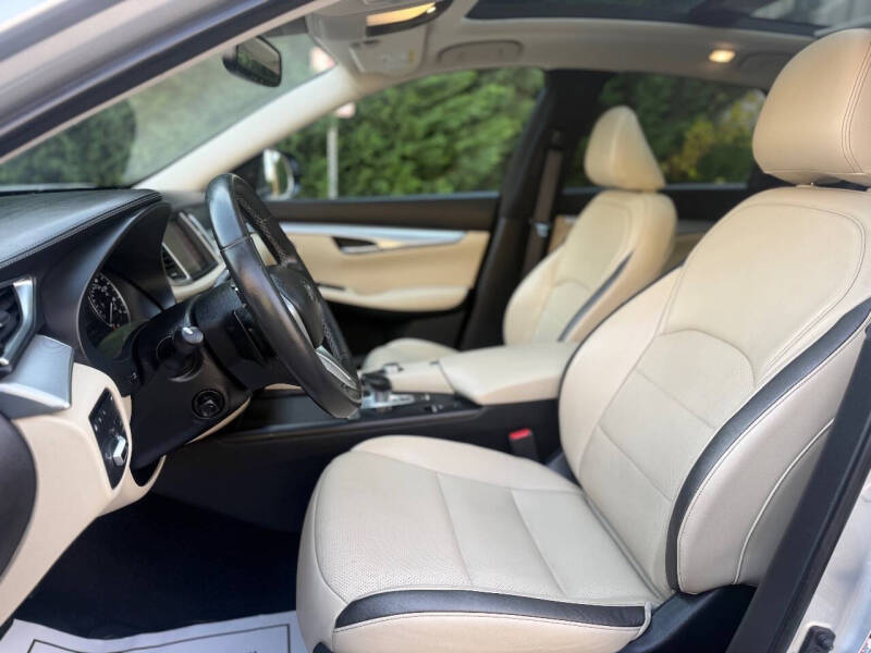 2019 Infiniti QX50 Essential