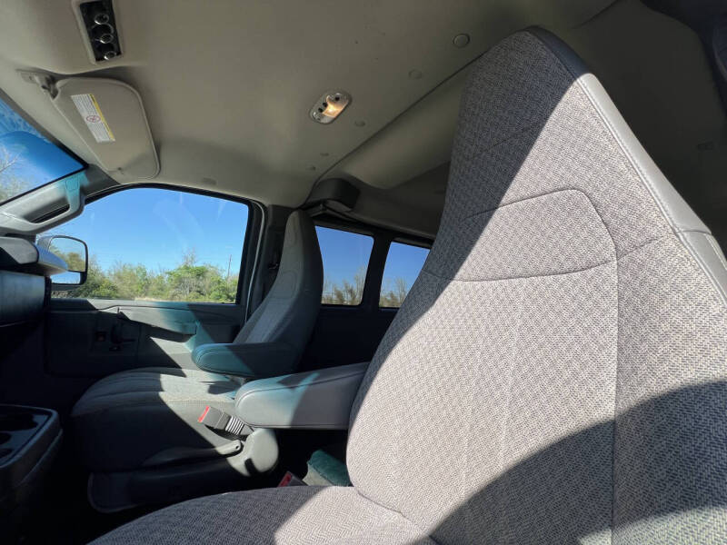 2018 Chevrolet Express LT 3500