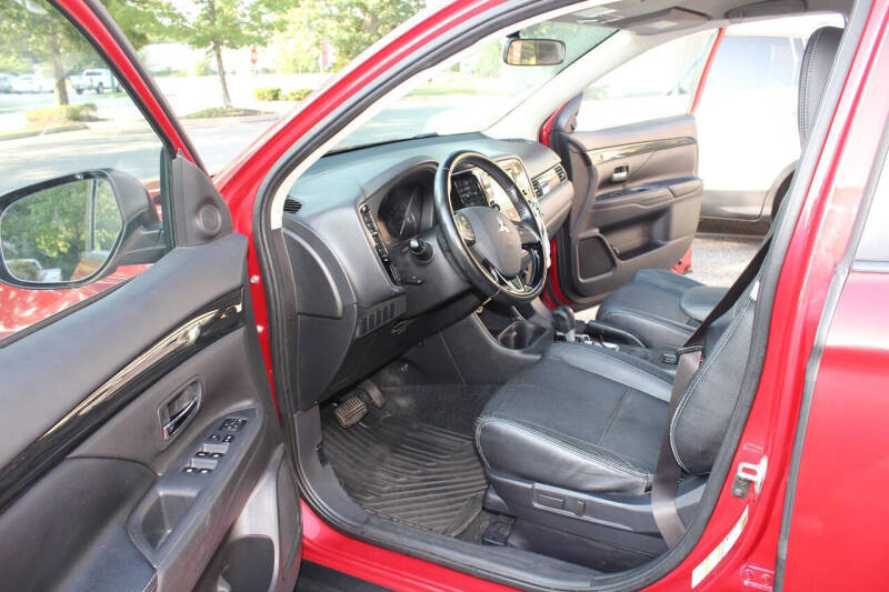 2016 Mitsubishi Outlander SEL