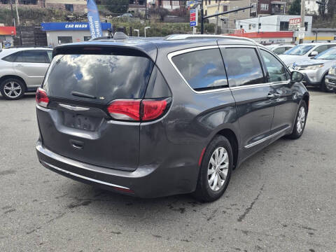 2018 Chrysler Pacifica Touring L