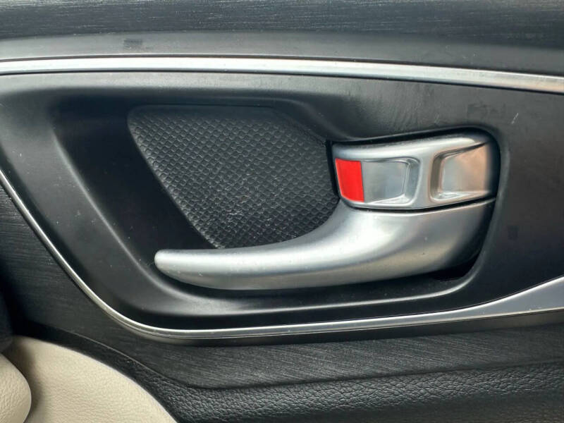 2016 Chrysler 200 Limited Platinum