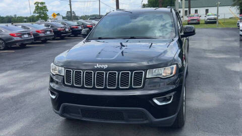 2017 Jeep Grand Cherokee Laredo