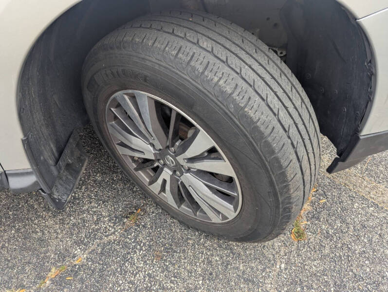 2017 Nissan Pathfinder S