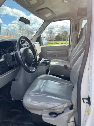 2013 Ford E-Series